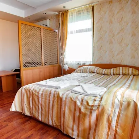 раѝ ホテル 3*